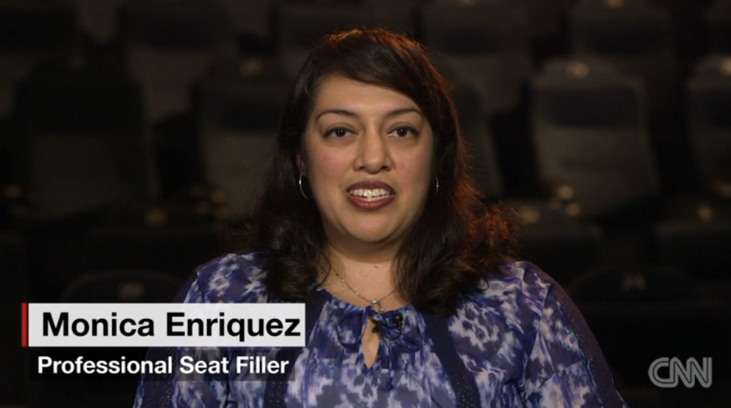 CNN曾訪問一位當了15年professional seat-fillers的Monica Enriques.