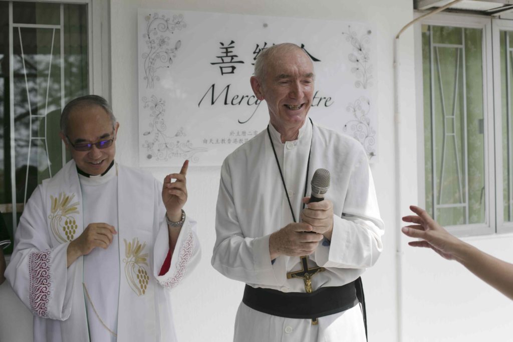 陳志明副主教(左)與胡神父，他人生最快樂的一天