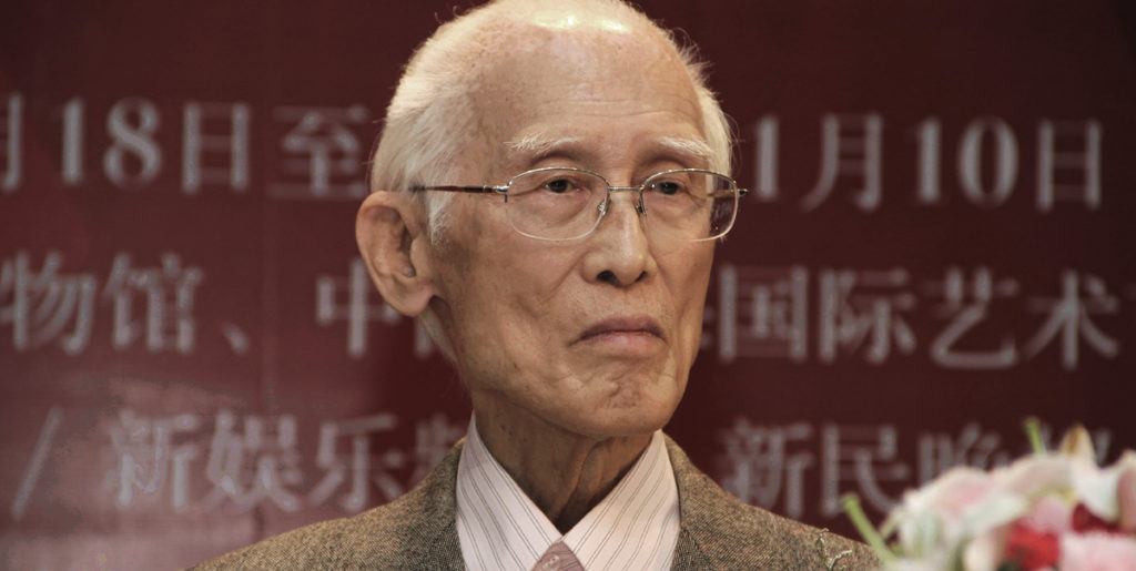 --FILE--Yu Kwang-chung (Yu Guangzhong), Taiwanese writer, poet, educator, and critic, attends a press conference in Shanghai, China, 19 September 2011.

Yu Kwang-chung (Yu Guangzhong), Taiwanese writer, poet, educator, and critic died of an illness at 90, 14 December 2017. Born in east China's Nanjing in 1928, Yu Guangzhong is one of the best-known of modern Chinese writers, literary critics and translators. So far, this prolific writer has published 17 poetry collections and 12 prose collections. Since the 1970s, Yu Guangzhong has written a number of poems expressing Taiwan people's nostalgia for their homeland and family members on the mainland: these have deeply touched the heartstrings of numerous Chinese.