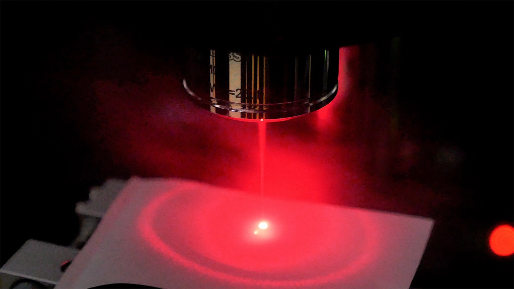 傳統激光掃描速度受制於機械物理學中「慣性」現象。（圖片由香港大學提供）