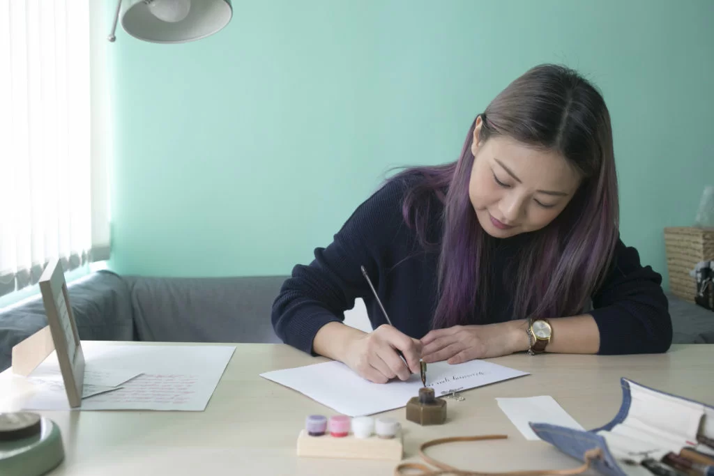 寫書法講求耐性，原來找合適紙材也一樣。