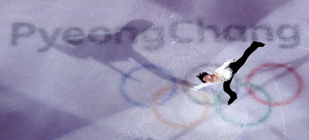 Japans figure skater Yuzuru Hanyu performs during gala exhibition of the PyeongChang Winter Olympic Games at the Gangneung Ice Arena in Gangneung, South Korea on Feb. 25, 2018. Hanyu won the event to claim the gold medal. ( The Yomiuri Shimbun )
