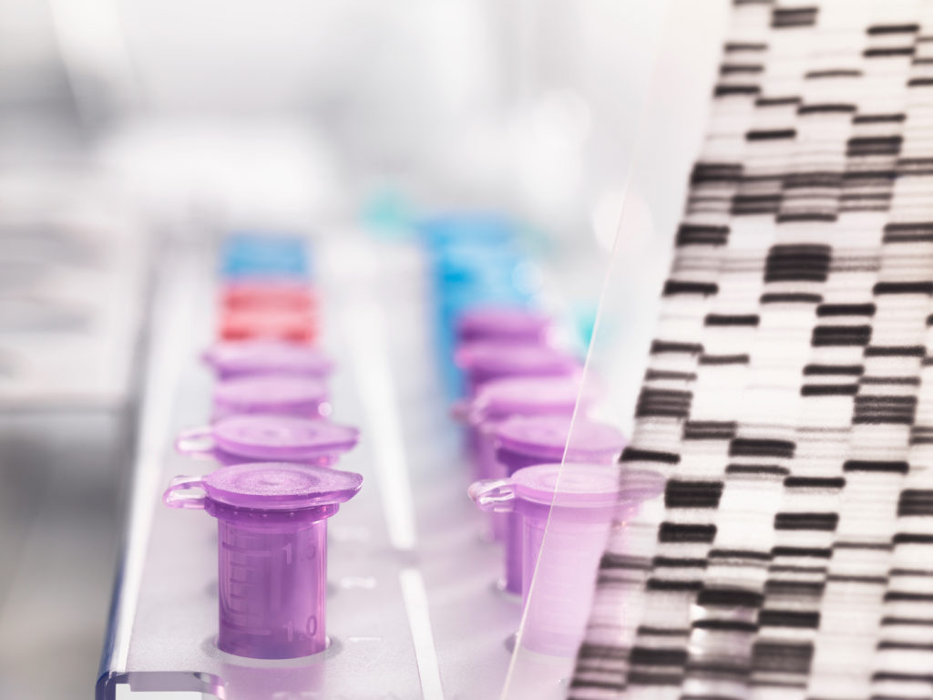 去年Foundation Medicine獲FDA首批腫瘤 基因檢測盒，備受關注。相信未來有更多 不同的基因檢測的產品會陸續被驗證。