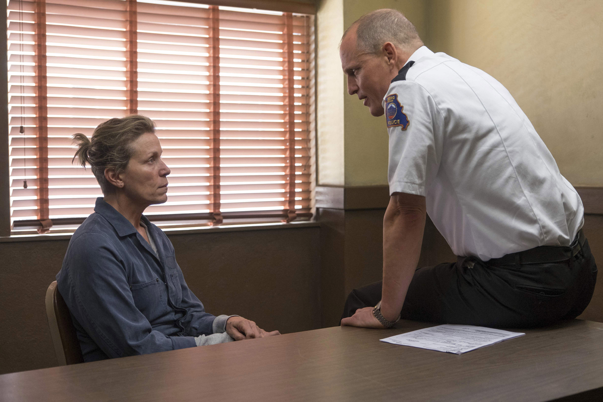 Three Billboards Outside Ebbing, Missouri Year : 2017 USA / UK Director : Martin McDonagh Frances McDormand, Woody Harrelson Photo: Merrick Morton. It is forbidden to reproduce the photograph out of context of the promotion of the film. It must be credited to the Film Company and/or the photographer assigned by or authorized by/allowed on the set by the Film Company. Restricted to Editorial Use. Photo12 does not grant publicity rights of the persons represented.