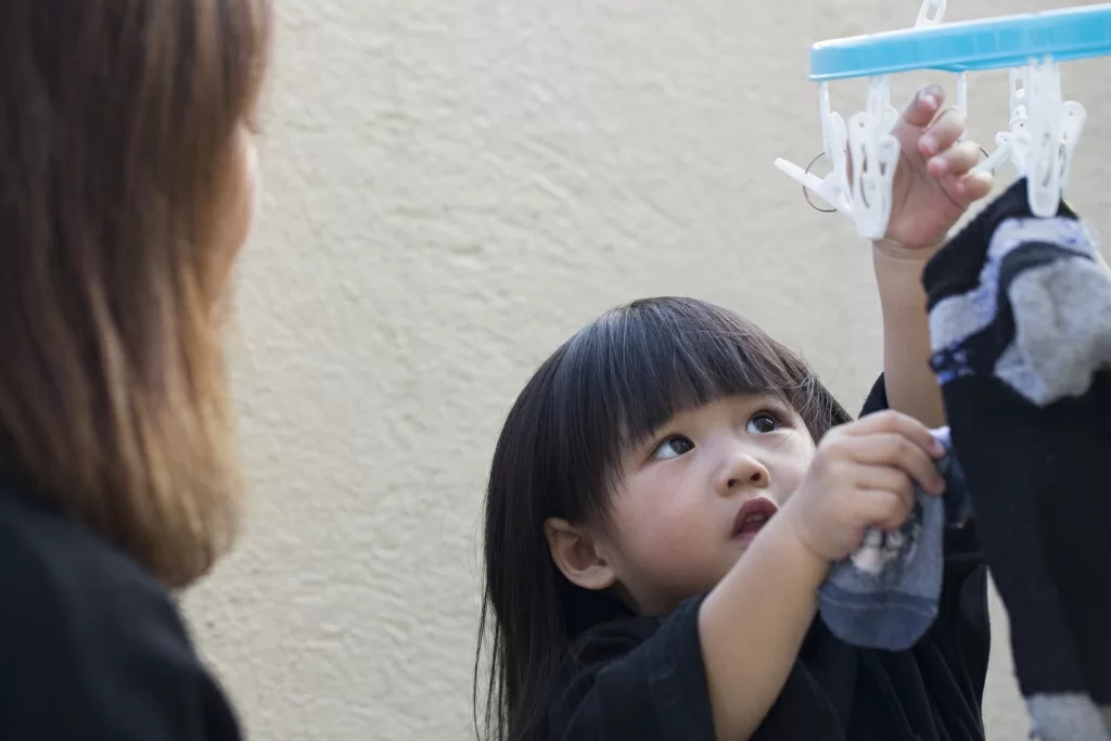 2576-young-parents-046