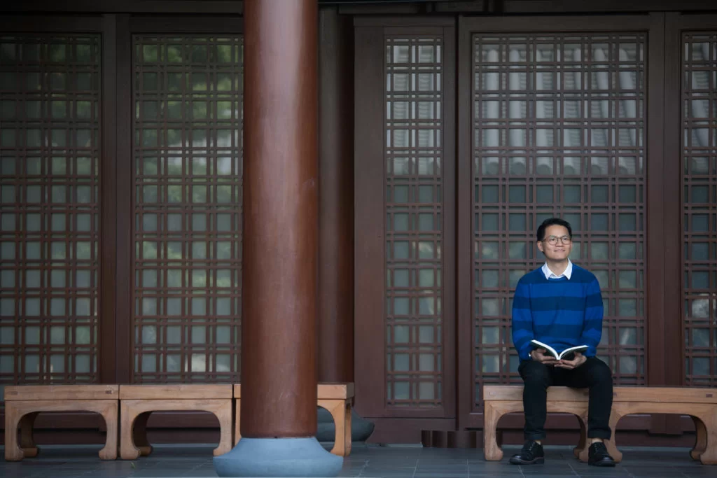 《香港佛教史》作者鄧家宙博士