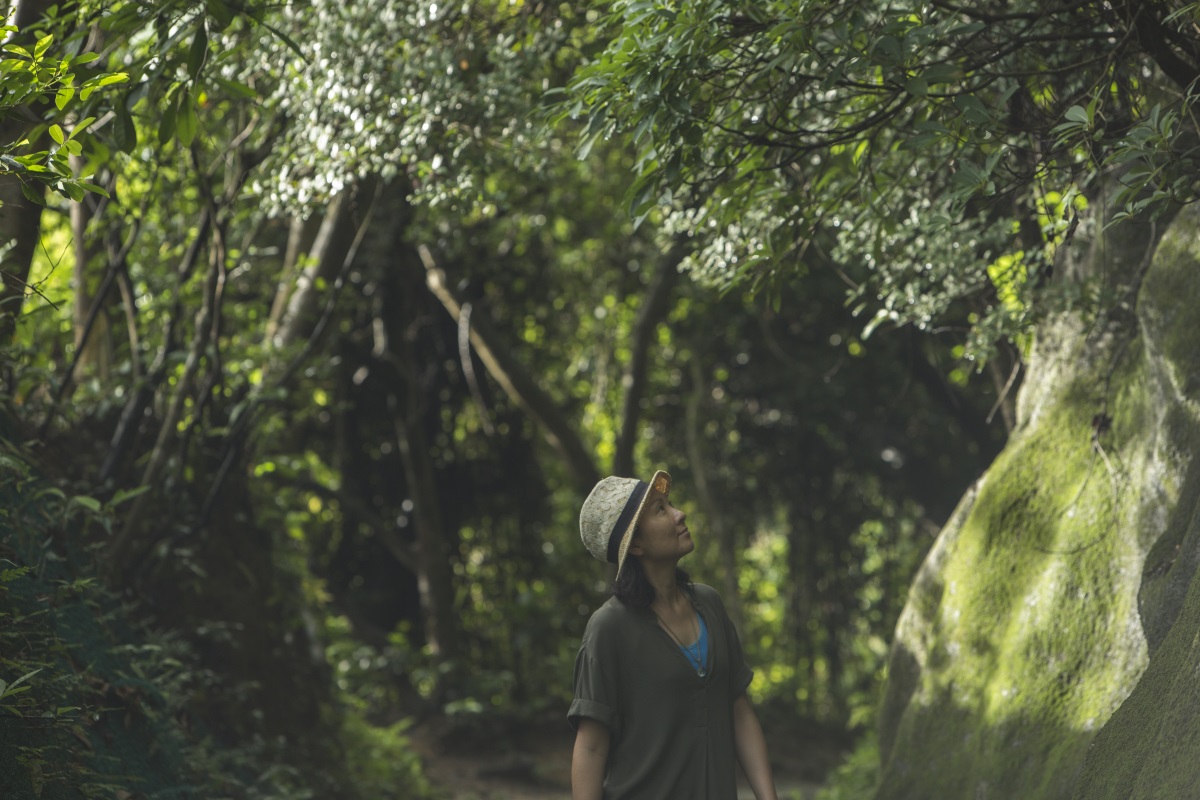 Amanda曾在澳洲接受森林浴療癒嚮導訓練，回港後成立「香港森林浴」。