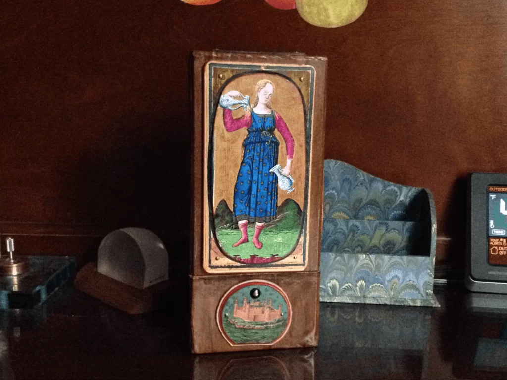 《維斯康蒂塔羅》
．限量一千套
．藏於Osvaldo Menegazzi
手做盒子內