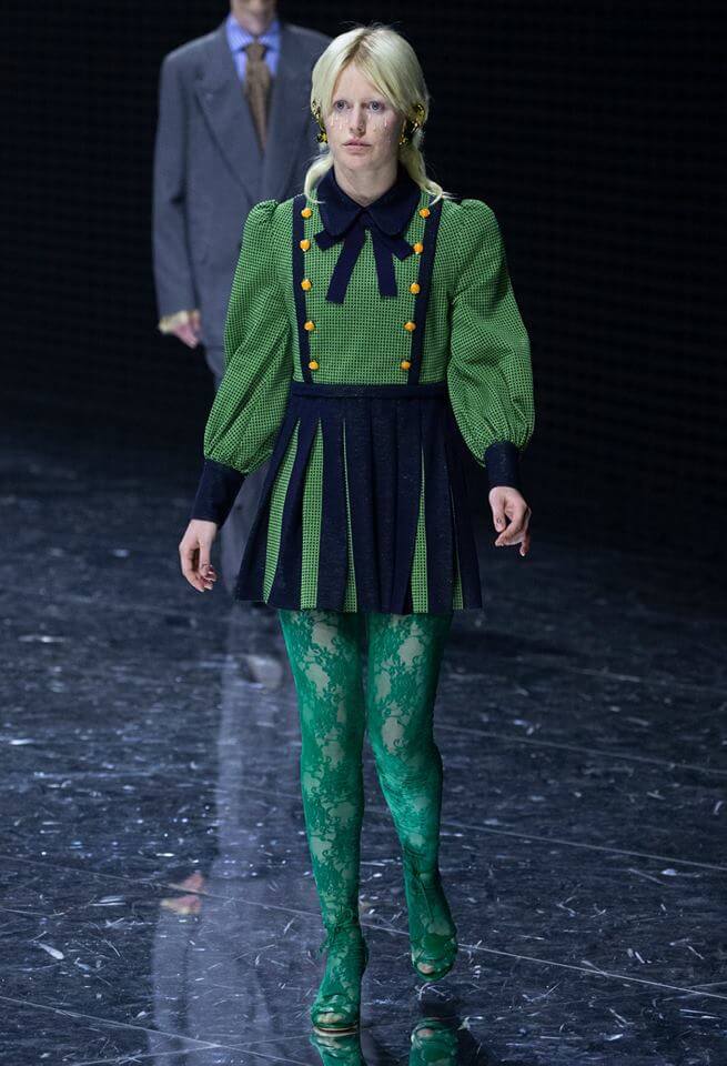 Gucci FW19 模特兒帶上白色面區