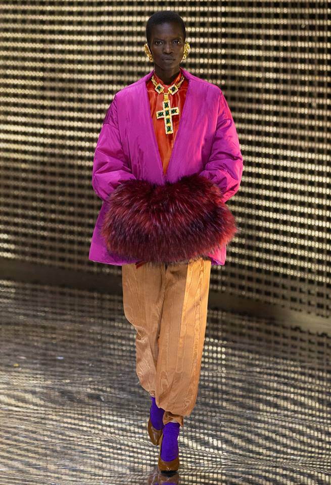 Gucci FW19 模特兒穿上寬褲