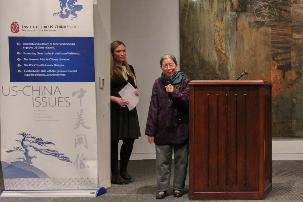 西西得獎時說：「謝謝」（麥凱喬攝）