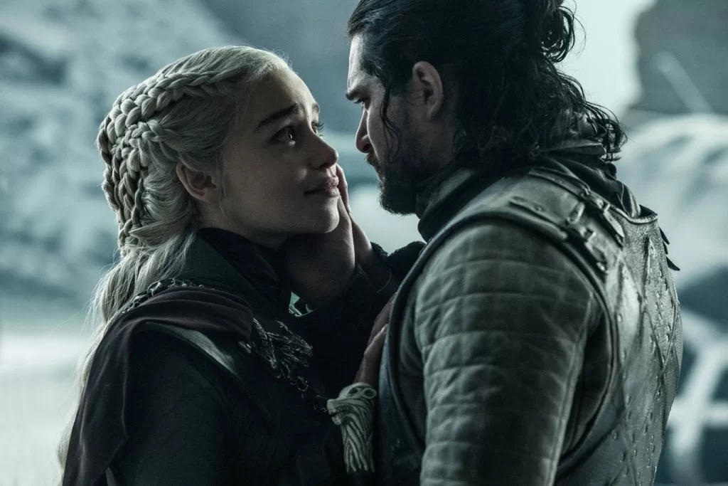 代表冰與火之歌的Jon Snow
和Daenerys