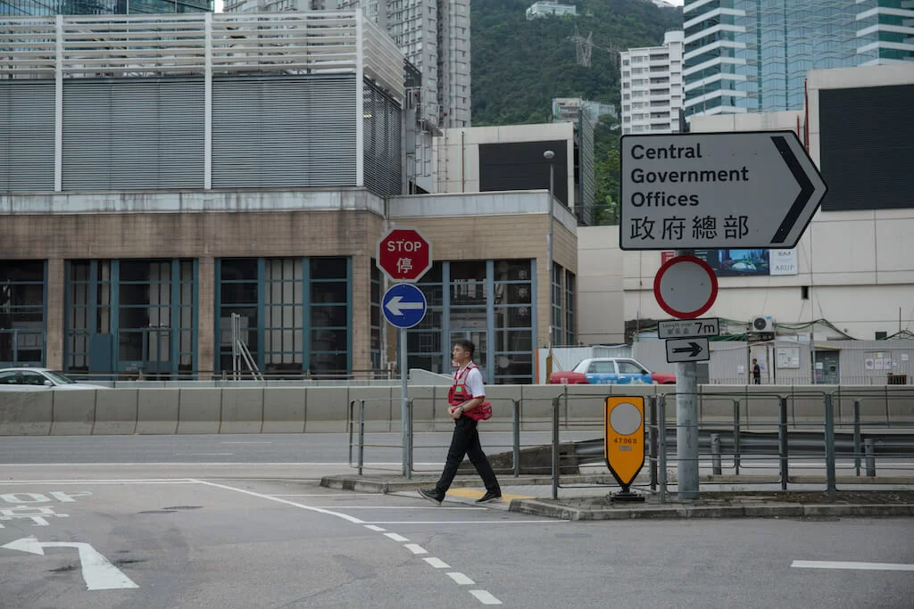 不論傷者的立場或背景，急救人員都會盡力搶救，每一個生命都是寶貴的。