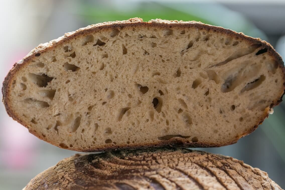 酸種歲月愈長，麵包的香氣會變得複雜，味道會變得濃厚和更有風味。