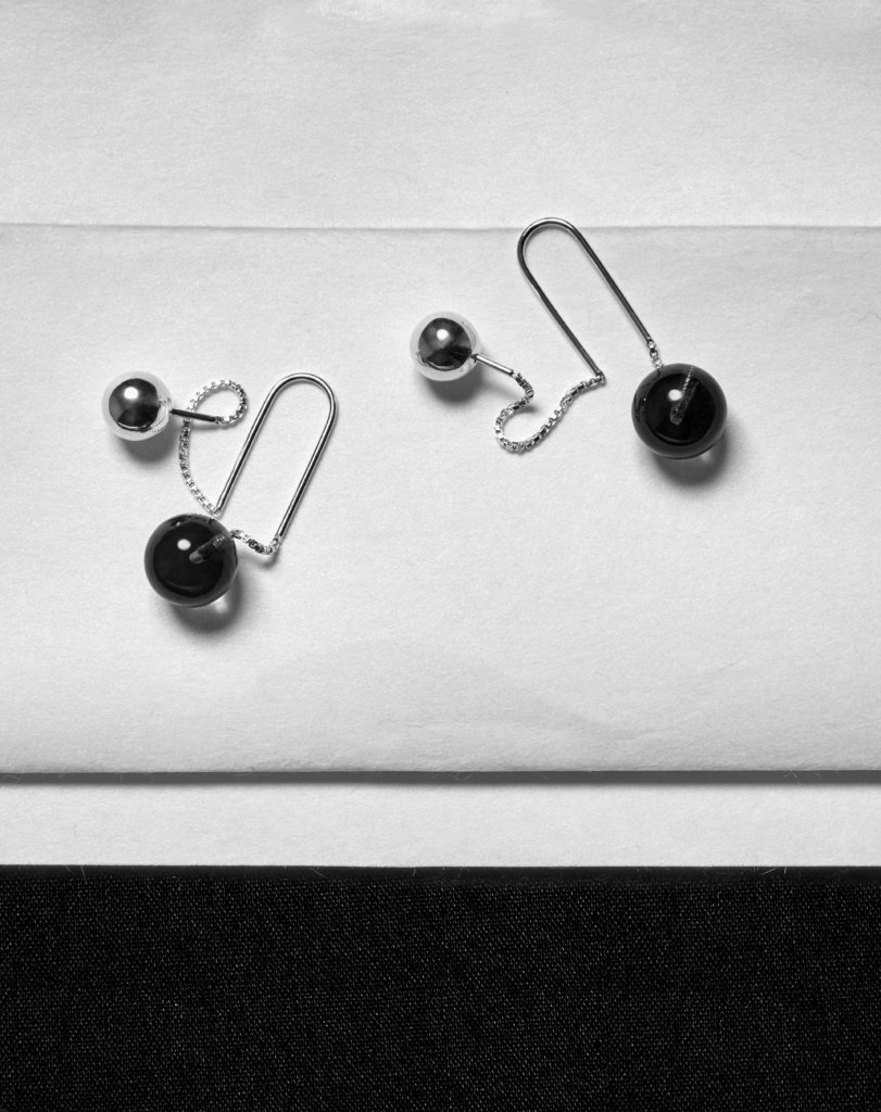 sterling-silver-drop-earrings-hkd-350