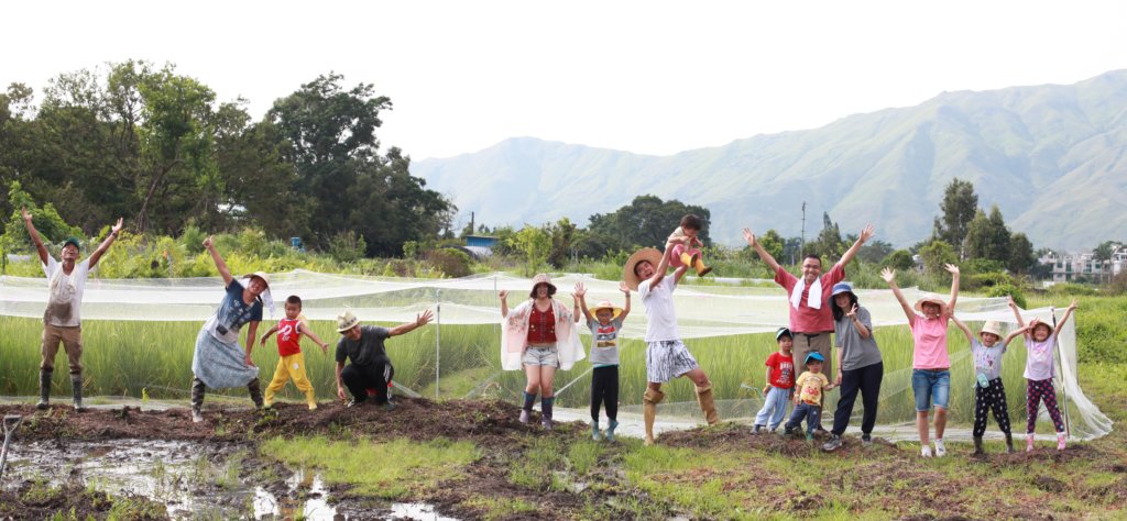 生活Kids Club舉辦過兩次稻米工作坊，讓孩子在田間學習和成長。