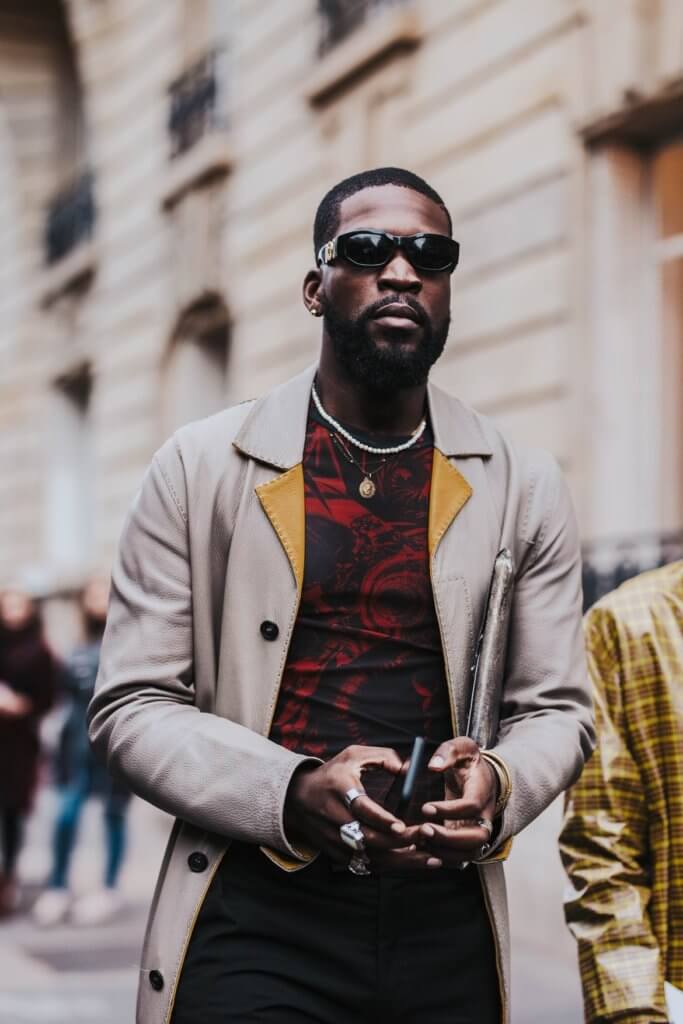 https___hypebeast-com_wp-content_blogs-dir_6_files_2020_01_streetstyle-paris-fashion-week-fall-winter-2020-street-style-snaps-43