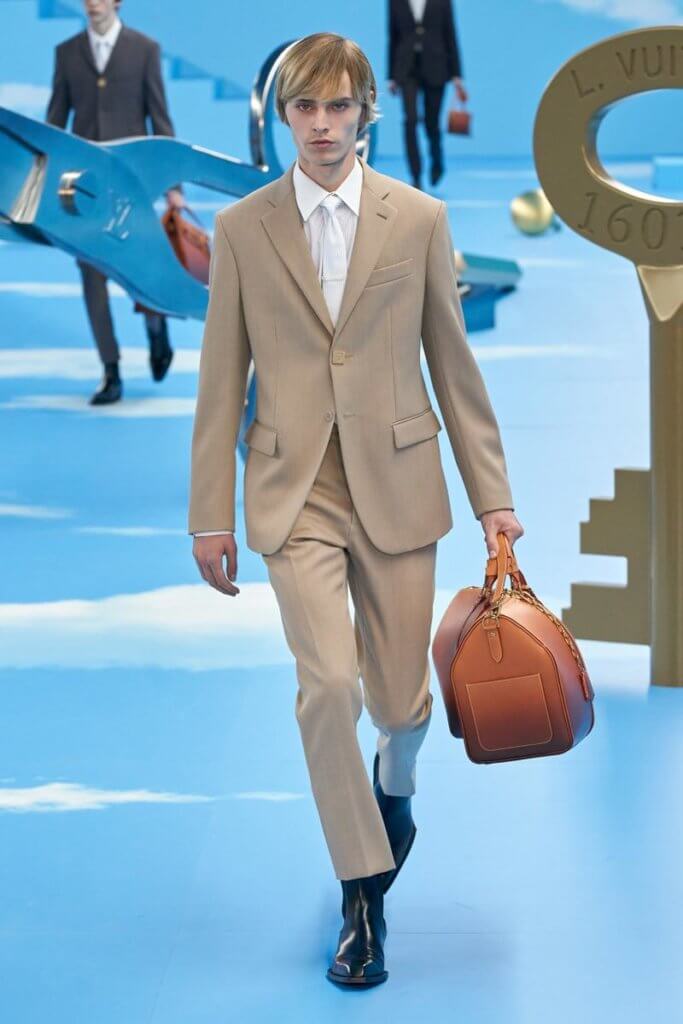 020_01_louis-vuitton-men-fall-winter-2020-paris-fashion-week-runway-show-1