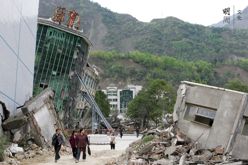 官方數據顯示，5‧12 汶川大地震，四川全省共有 68,712 人遇難，17,921 人失蹤。