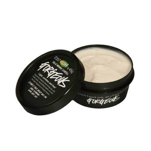 Lush Gorgeous Moisturiser 45g HK$785   全英國頭十名最具道德獎項之企業，品牌一直本著尊重生命，愛護地球為公司核心信念，期望帶動所有人一步一步改變世界。