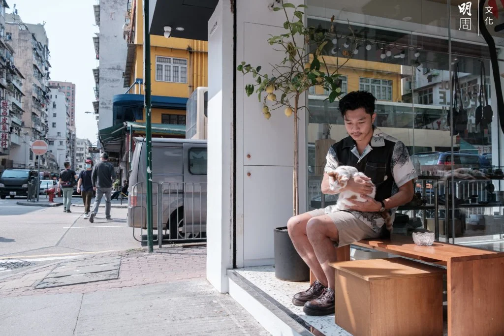 Storerooms店主Eden及陪伴小店成長、今年七歲的貓Lala。