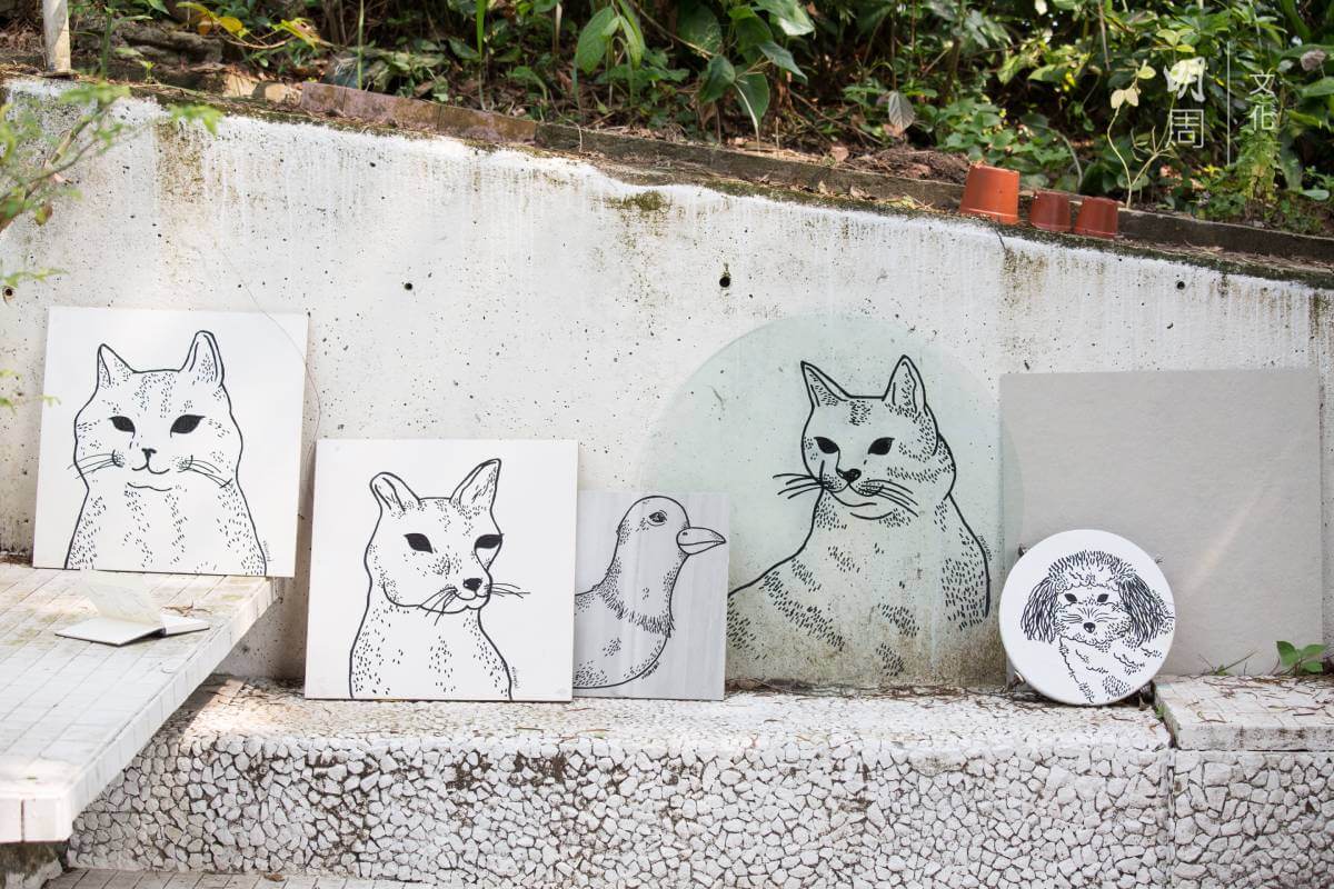 UUendy在家門前的花園畫了不同的動物肖像
