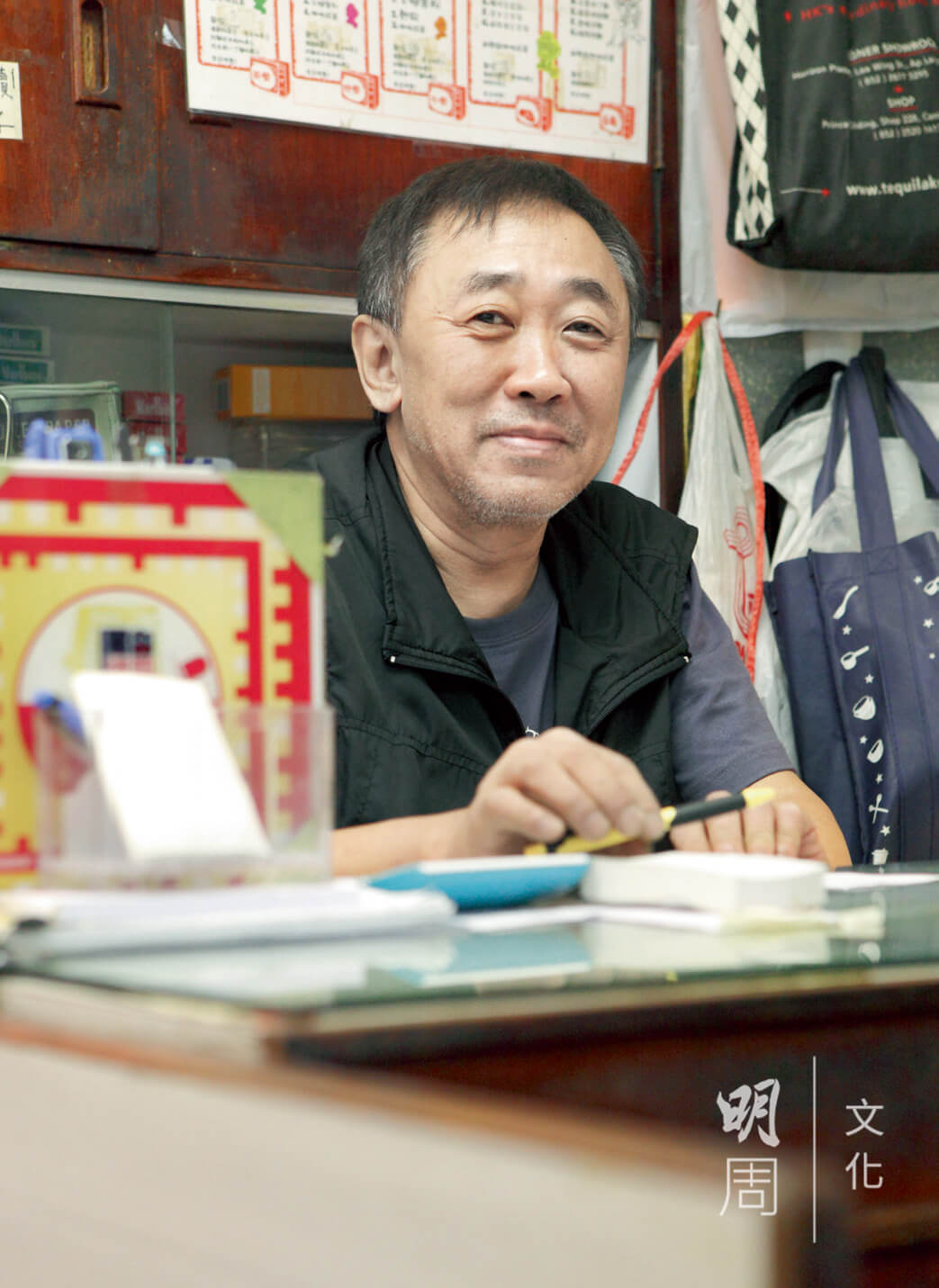 老闆韓文波全心全意守着老父數十年來的基業與心血，還有一家人的感情。