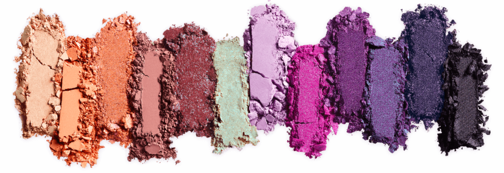 urban-decay_naked-ultraviolet-eyeshadow-palette_piano-keys