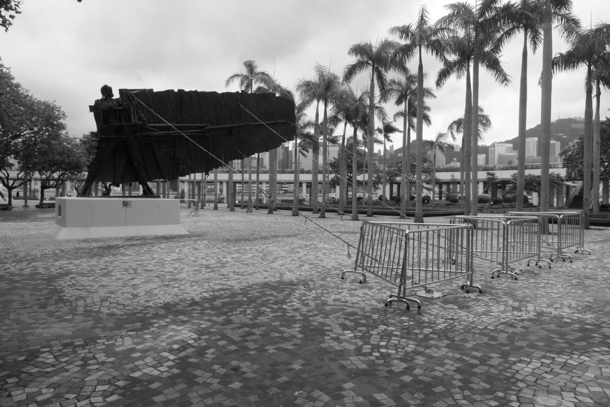 The Flying Frenchman by César, Tsim Sha Tsui, Kowloon, Hong Kong, 1 August 2020. Restrained by ropes. (photograph: John Batten) 