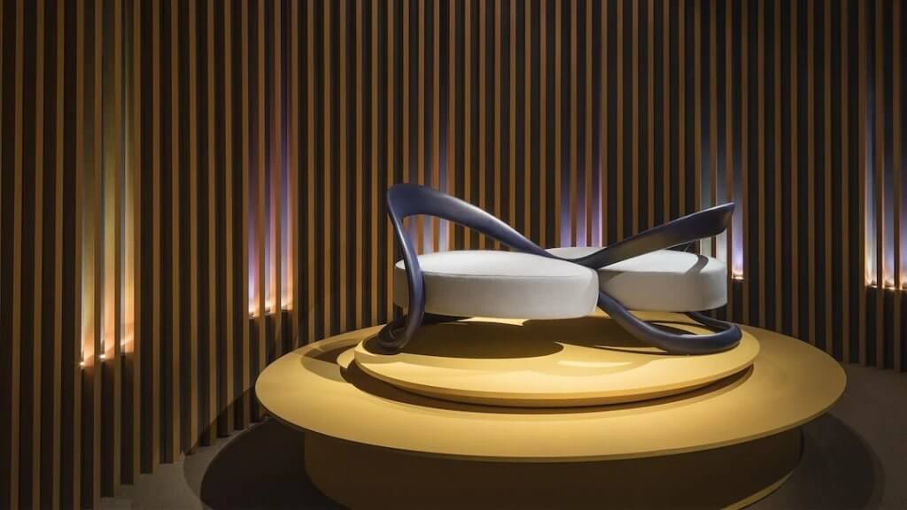 Louis Vuitton於二○一二年推出Objets Nomades家具系列