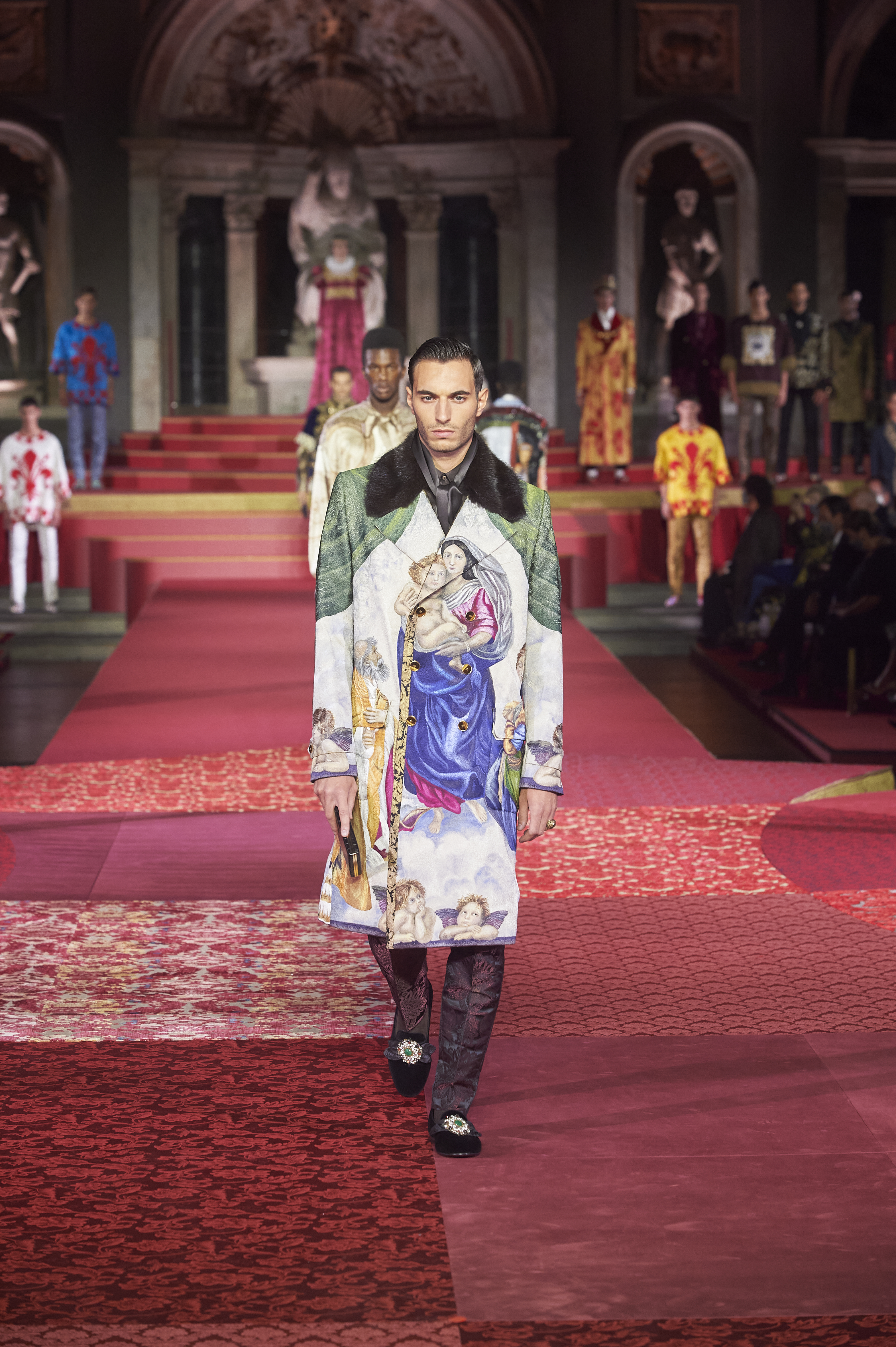 dolcegabbana_altasartoria_firenze2020_catwalk-41