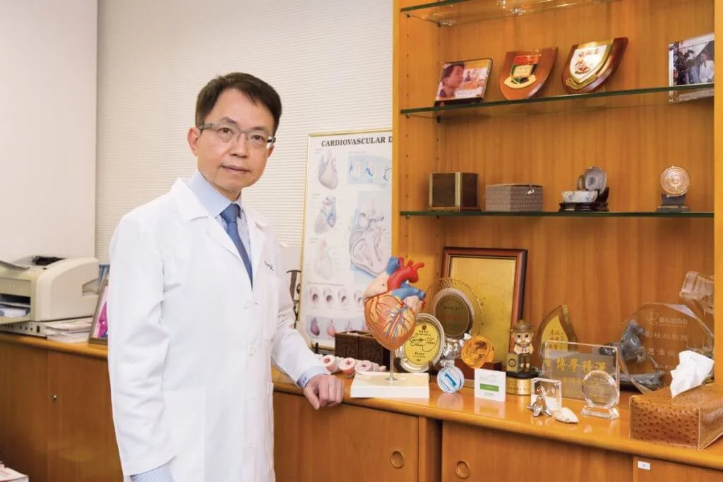 心臟科專科醫生、香港大學名譽臨床教授劉柱柏