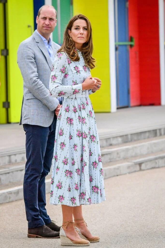 kate-middleton-wearing-her-emilia-wickstead-dress-on-barry-island-south-wales