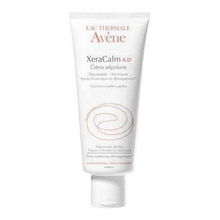 身體護膚推介：Avène XeraCalm A.D Lipid-Replenishing Cream 有效改善前段提及「秒乾」的狀態，使用後原本脫皮/乾燥的位置都有很大改善。 