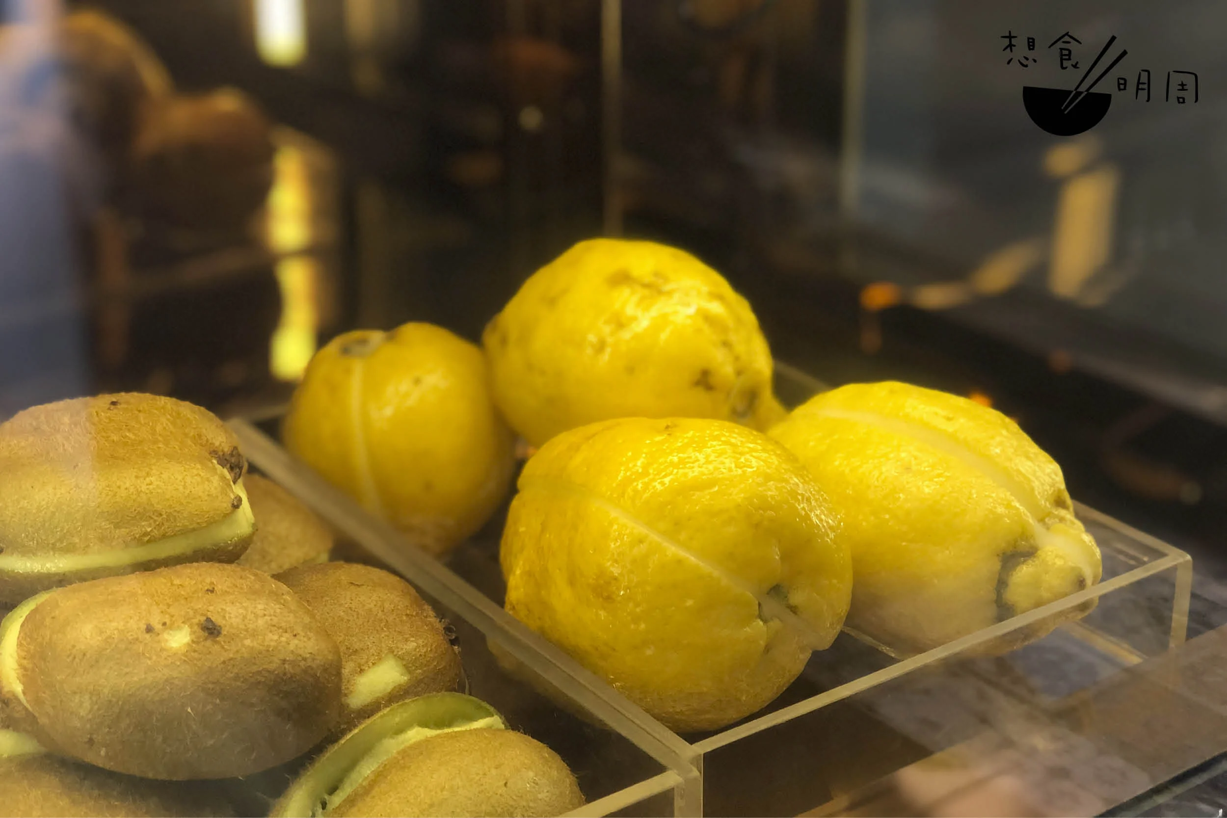 以意大利南部特產的阿瑪菲檸檬（Amalfi lemon）製成，粒粒碩大。（堂食：$148；外賣：$128）