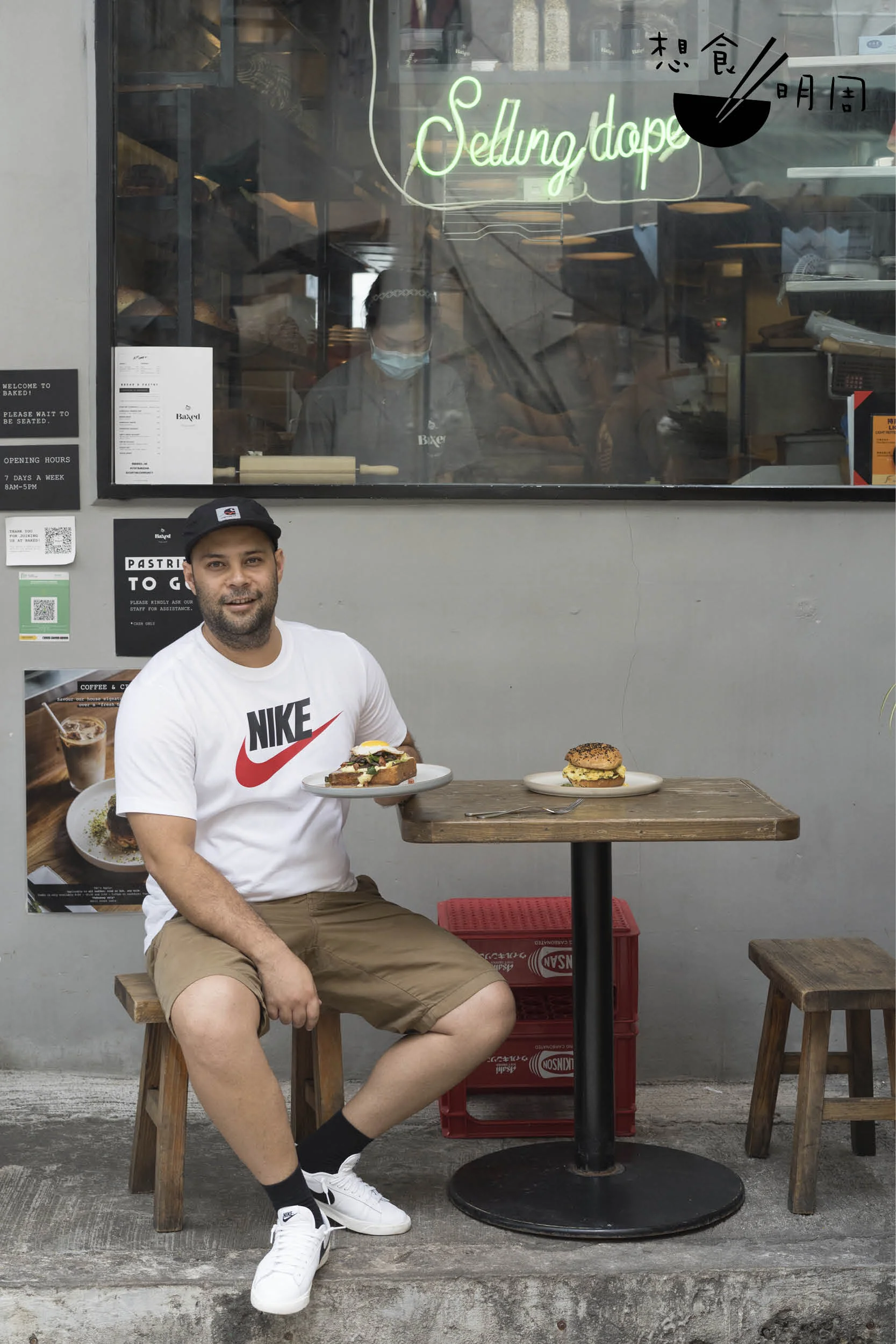 Zahir Mohamed對於當年在南非打拼、 開創的bakery café總是念念不忘。是 故來到香港，他還是選以同名在中環 設店。