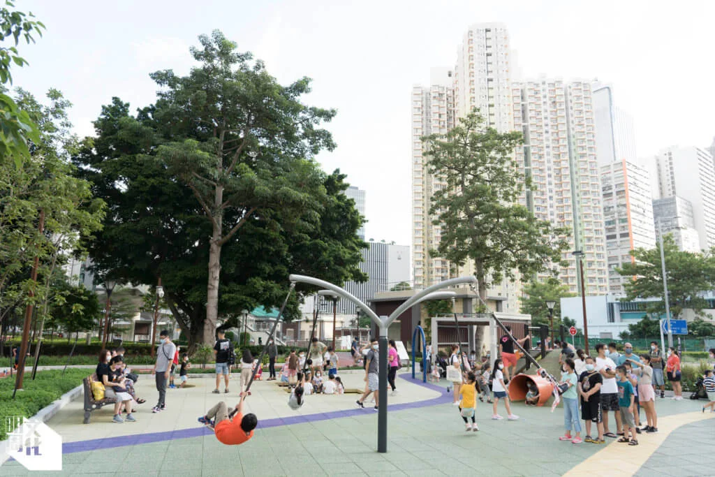 東啟德公園甫落成便深得小朋友歡迎，假日十分熱鬧。