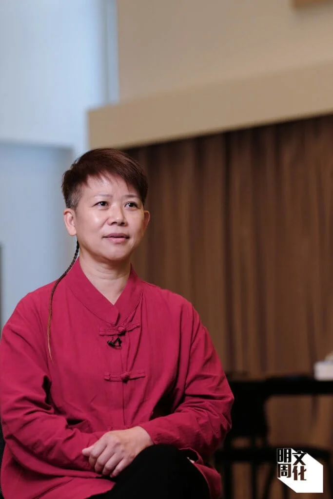 鍾珍珍是西九文化管理局表演藝術主管（戲曲） 