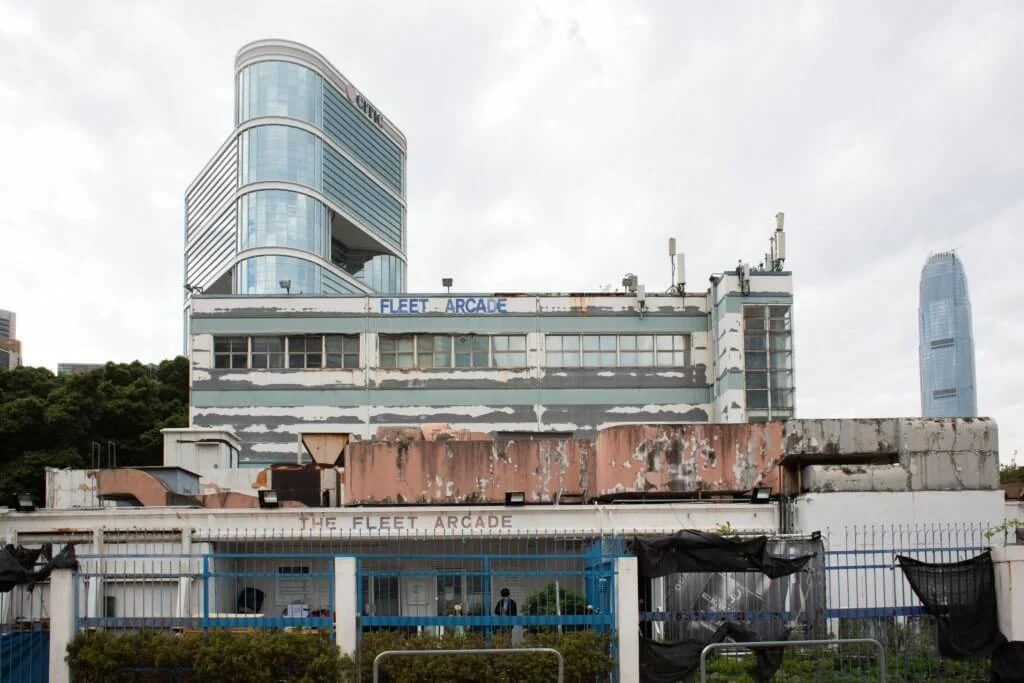 y211111lucas0026-2-1