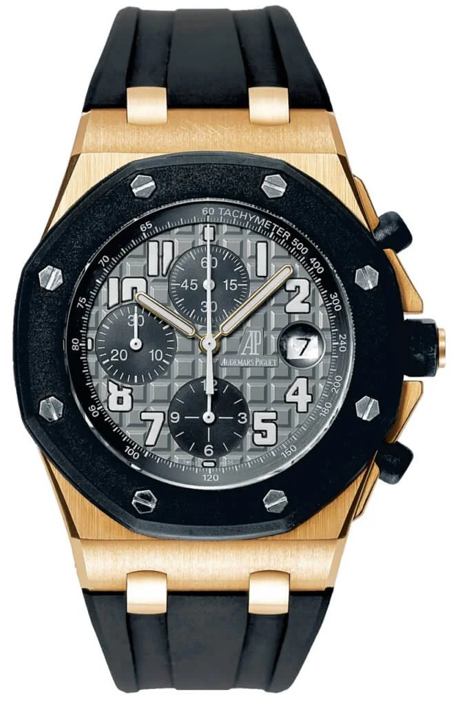 2001 ROO RUBBER 2001年，品牌大膽引入橡膠這一非傳統制錶材質應用於錶款製作上，推出首款帶有黑色橡膠表圈的皇家橡樹離岸型計時錶。