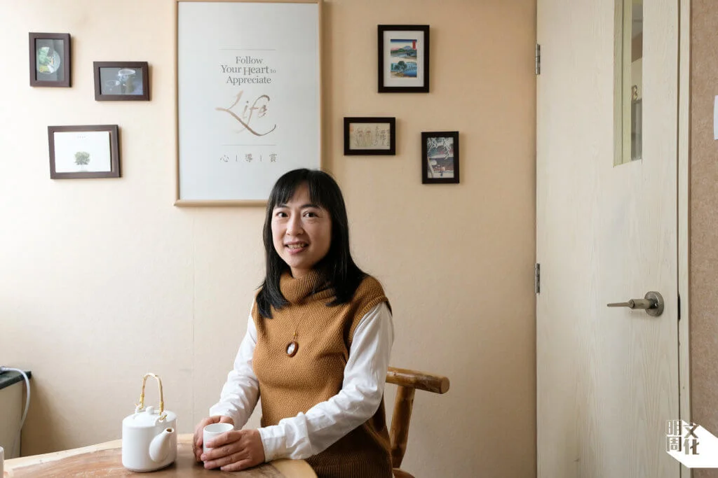 黃明樂自二〇一九年起提供life coaching服務，她也開設了「心·導·賞」Facebook專頁，在網上分享心得和相關資訊。