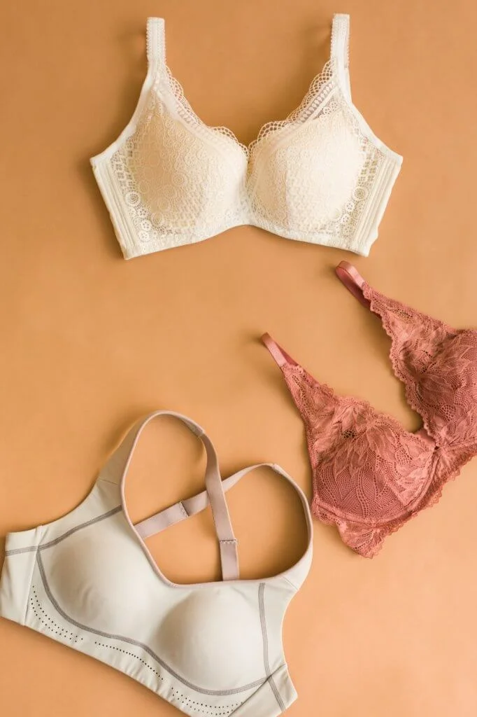 SATAMI LACE DEEP V PUSH UP BRA $488 CALVIN KLEIN UNDERWEAR SEDUCTIVE COMFORT BRA $620 HER OWN WORDS SPORTS MAX CONTRAST STITCH $468 