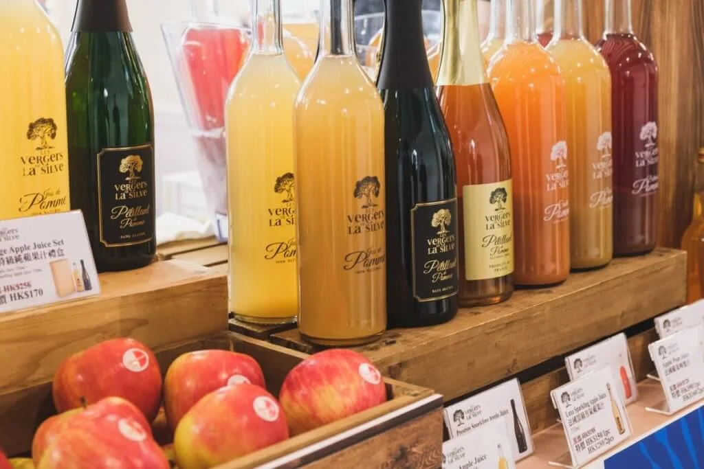 法國手工天然蘋果汁，採用有機蘋果製造，不含任何添加劑。