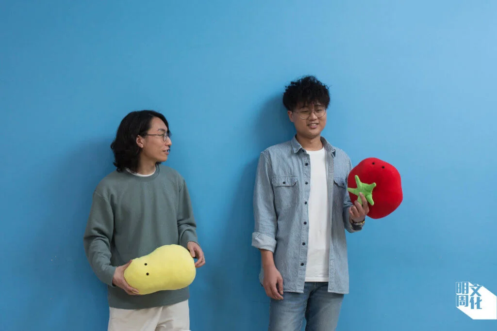 「小薯茄」的名字來自他們在學時期的一份stop motion動畫作品，本來性格不合的蕃茄和薯仔，互相遷就， 改變自己的形態，變成茄汁加薯條的最佳拍擋組合。