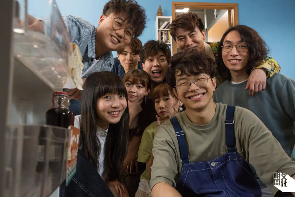小薯茄主要創作成員：（上排左起）高Ling、朱Mic、肥蚊、阿J、阿富；（下排左起）阿冰、童童、麗英、程人富。