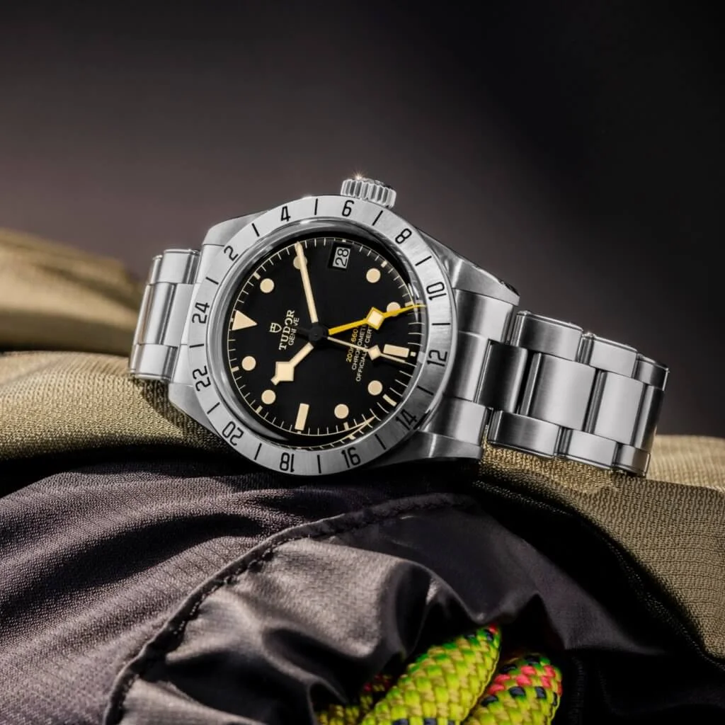 Tudor Black Bay Pro 鉚釘磨光及磨砂鋼錶帶腕錶 $30,900 