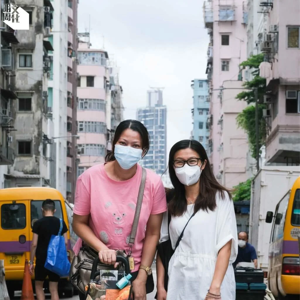阿勤（左）與Kelly，一位來港近四年，另一位來港兩年多，各自在融入香港生活模式的過程中，體會苦與樂。