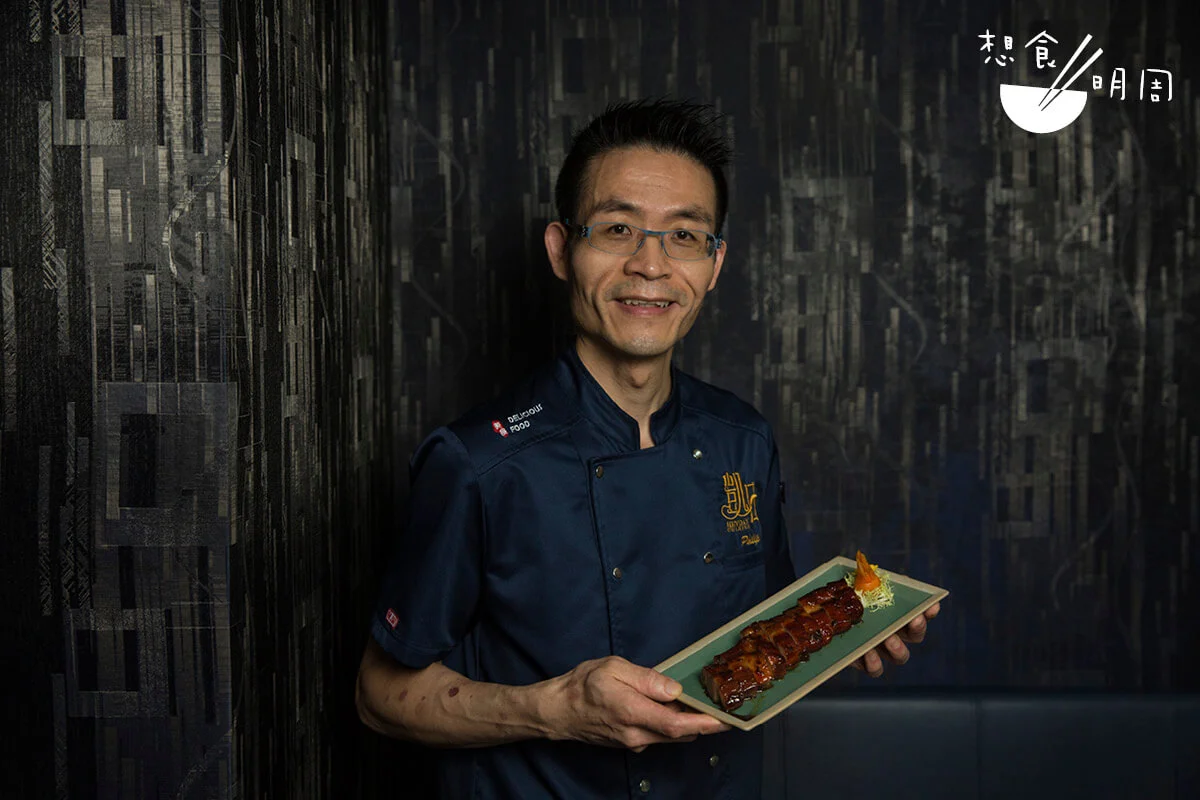 陳永瀚對香港燒味發展史甚有研究，「上世紀五十年代時，不少廣東燒味師傅移民至香港，並且精進叉燒作法，因此讓香港叉燒青出於藍。」