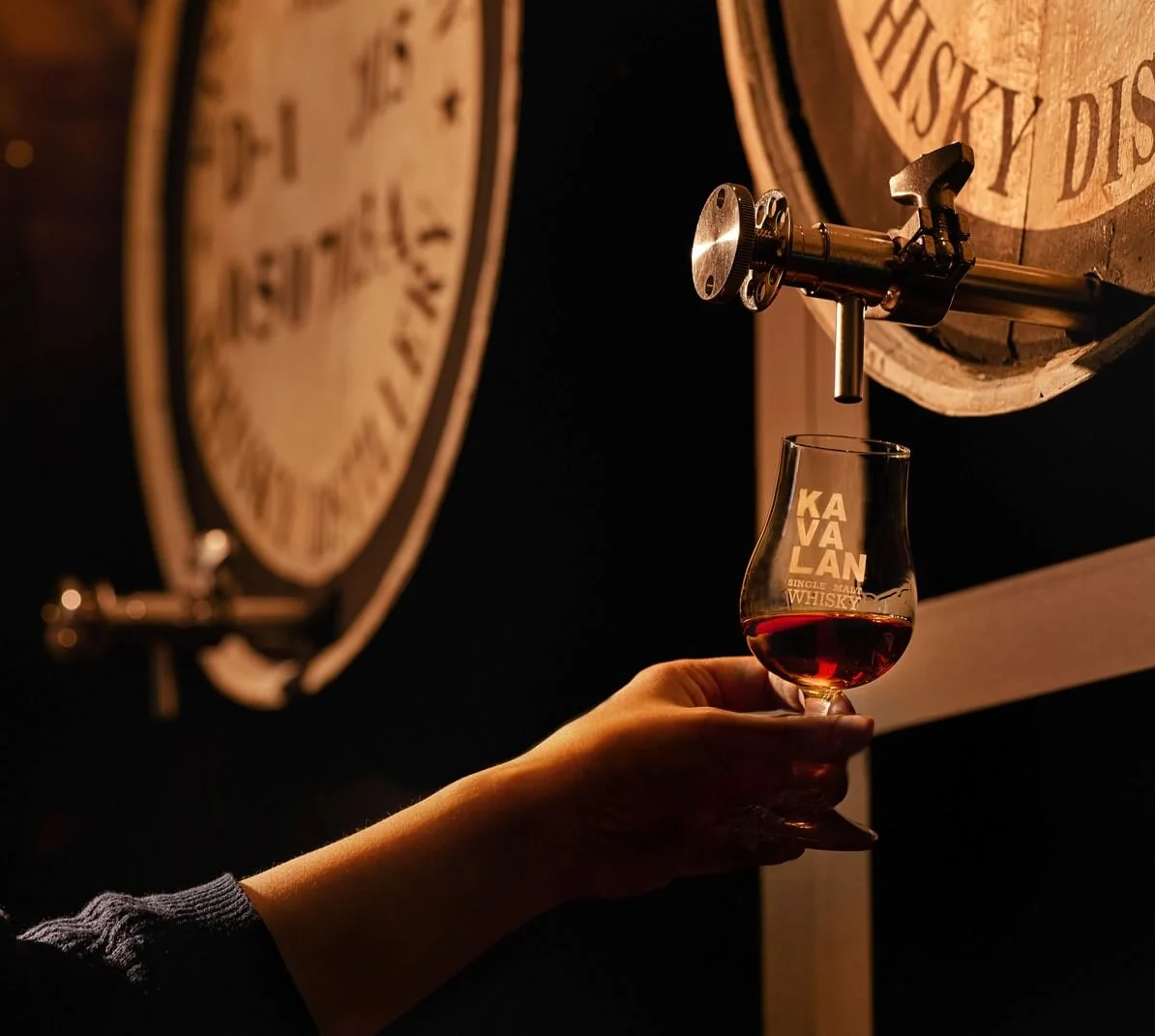 採用世界最佳葡萄酒桶熟成出世界認可的冠軍威士忌原酒。