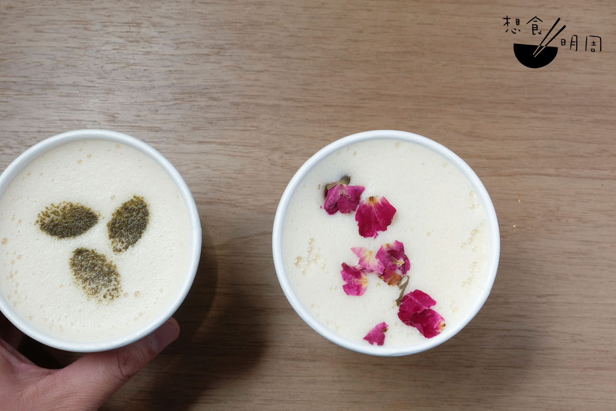 茉莉花茶燕麥奶（$45）、玫瑰綠茶燕麥奶（$45）//茶飲店亦提供熱飲選擇，就像這兩款用燕麥奶調配的特飲，同樣做得清香不過甜。 